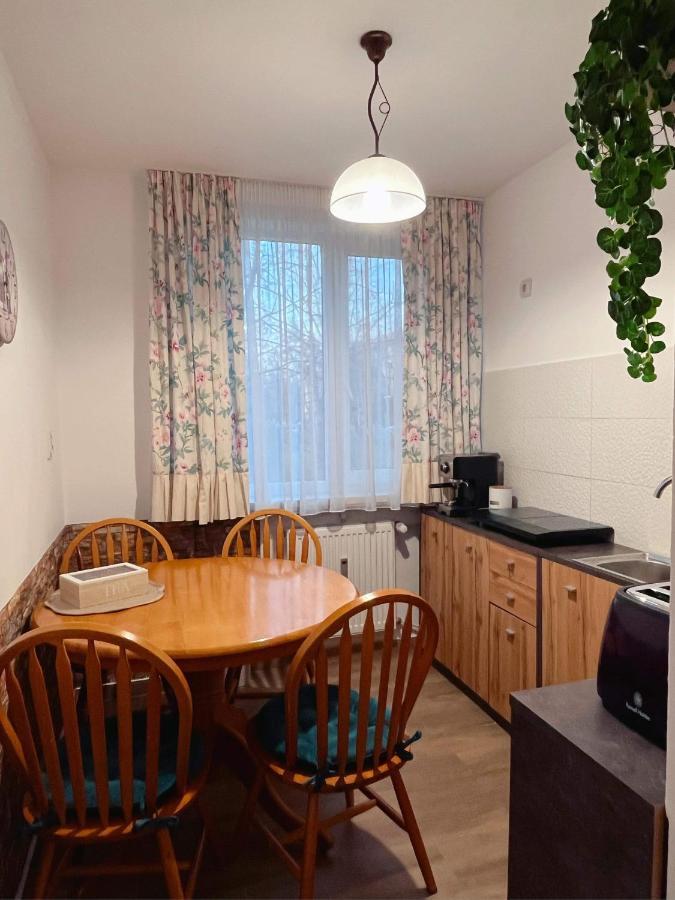 Niran Apartament Oradea Buitenkant foto