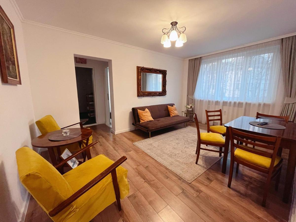Niran Apartament Oradea Buitenkant foto